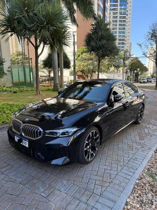 BMW 320i 2.0 16V TURBO FLEX M SPORT AUTOMÁTICO BMW 320i 2.0 16V TURBO FLEX M SPORT AUTOMÁTICO